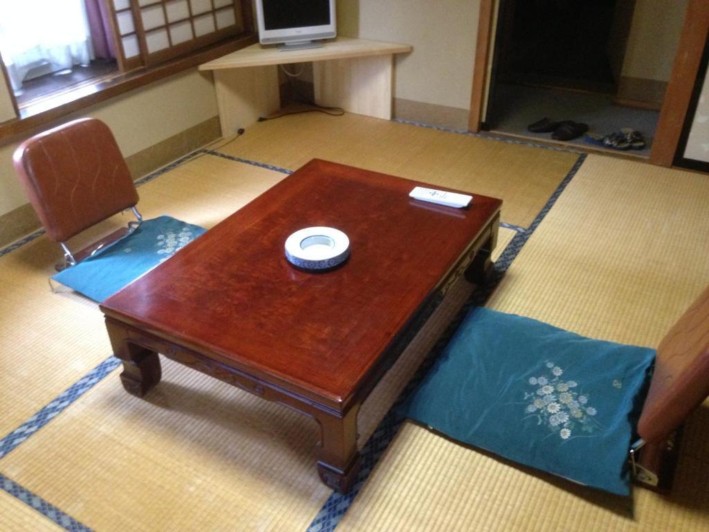 Chuokan Shimizuya Ryokan Nagano Chambre photo
